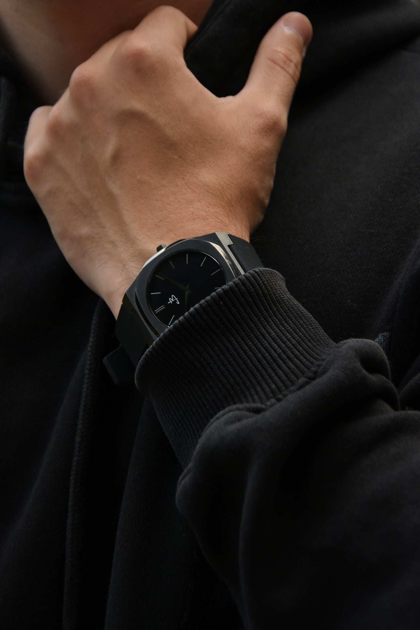 Nova Ultra-Thin Black